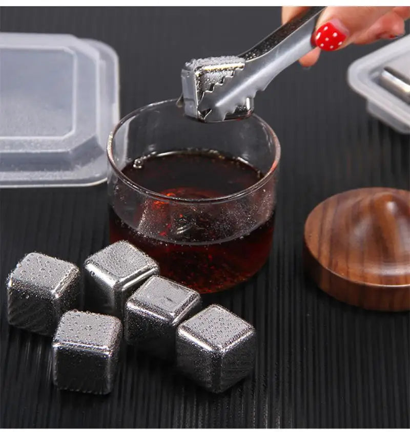 4pcs Metal Ice Cubes Whiskey Ice Cubes Set with Ice Cube Trays Stainless Steel Ice Cubes Reusable Summer Supply